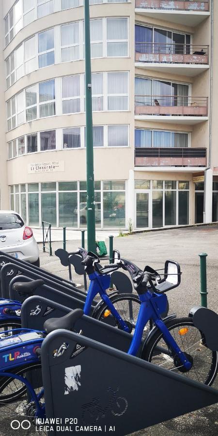 Studio 24M2 Au 4Eme Etage Ascenseur A Cote De La Gare Sncf Lourdes Kültér fotó