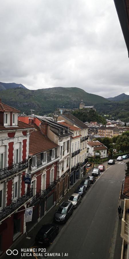 Studio 24M2 Au 4Eme Etage Ascenseur A Cote De La Gare Sncf Lourdes Kültér fotó