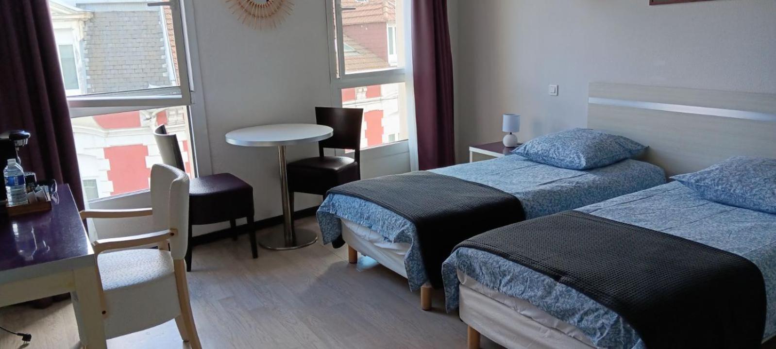 Studio 24M2 Au 4Eme Etage Ascenseur A Cote De La Gare Sncf Lourdes Kültér fotó